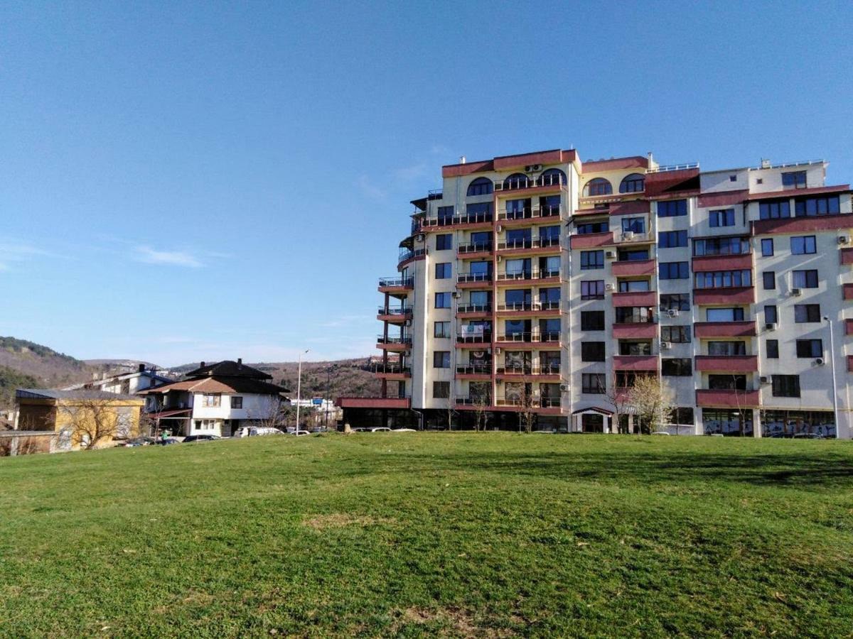 Апартамент "Скален Венец" Weliko Tarnowo Exterior foto